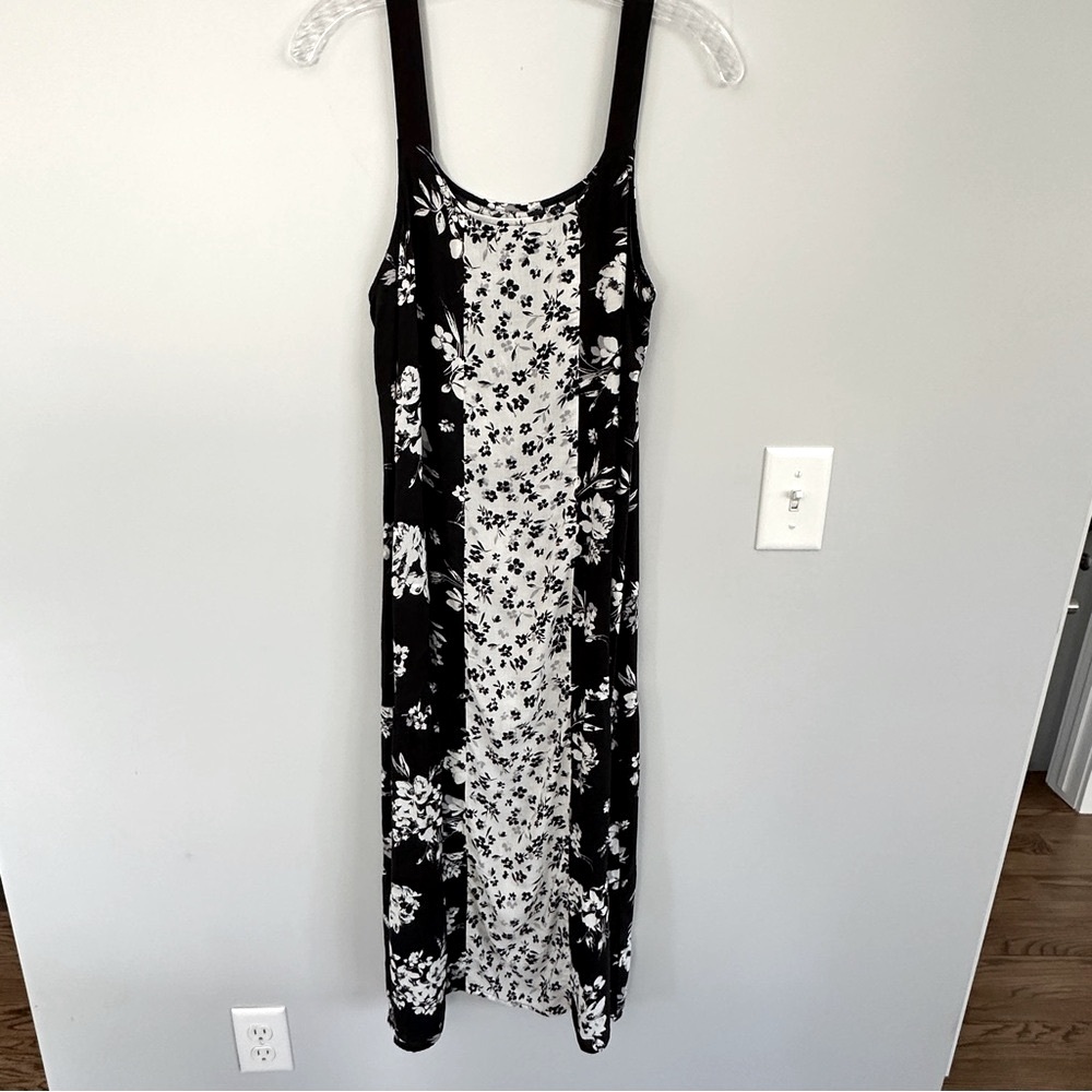 Simply Vera Vera Wang Black and White Sleeveless Maxi Sundress